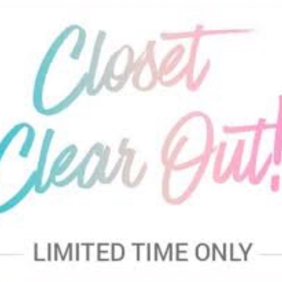 ๐๐งLOWEST CLOSET PRICES EVER!! ๐๐ง - Picture 2 of 12